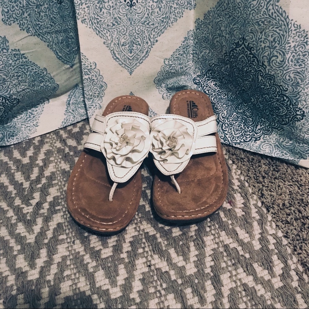 Genuine Cliffs sandals - Picture 3 of 3